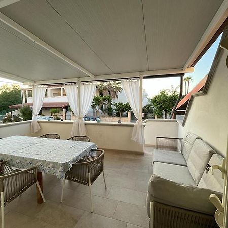 Villa Ticia A 100 Metri Dalla Spiaggia Con Parcheggio Privato Lido Marini Zewnętrze zdjęcie